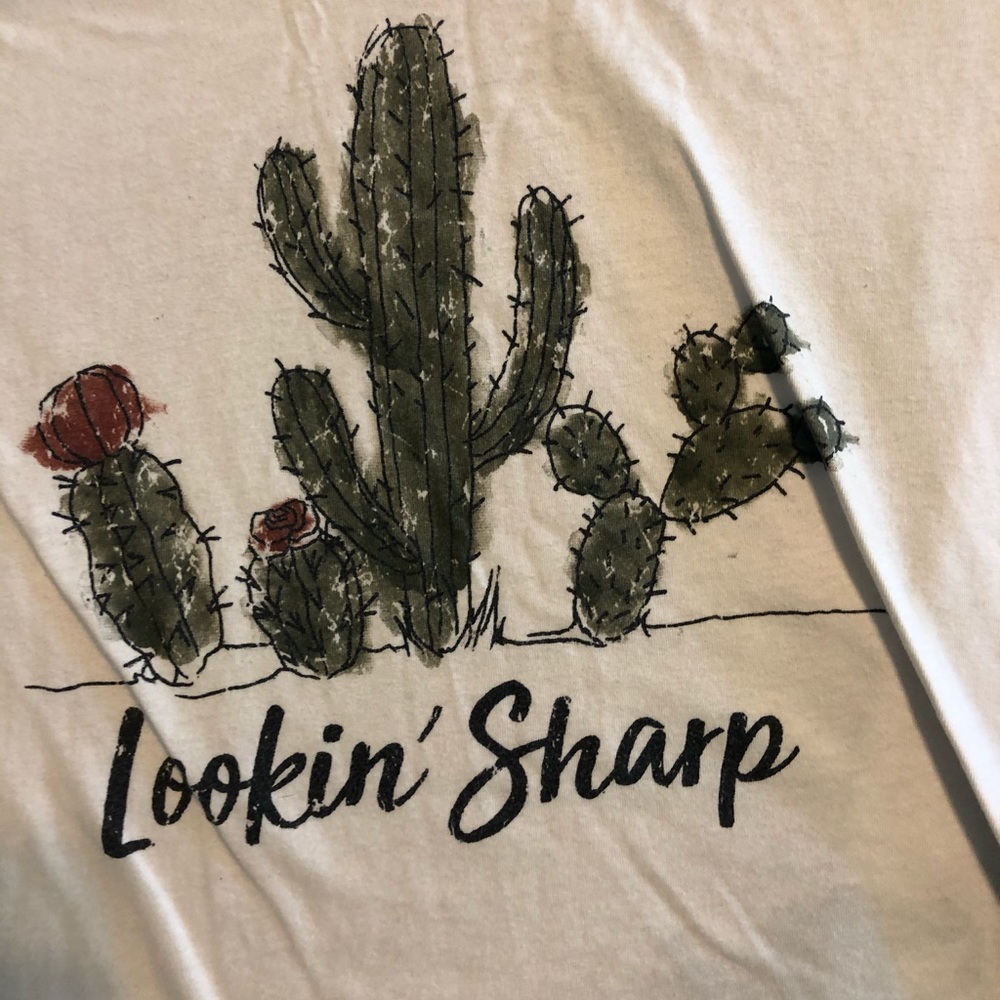 Maurices looking sharp tee - Picture 3 of 3